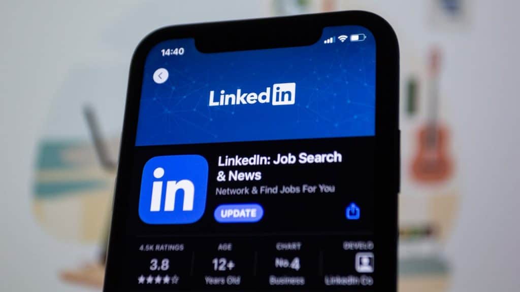 Optimizar tu LinkedIn para Atraer Más Leads B2B en 2025